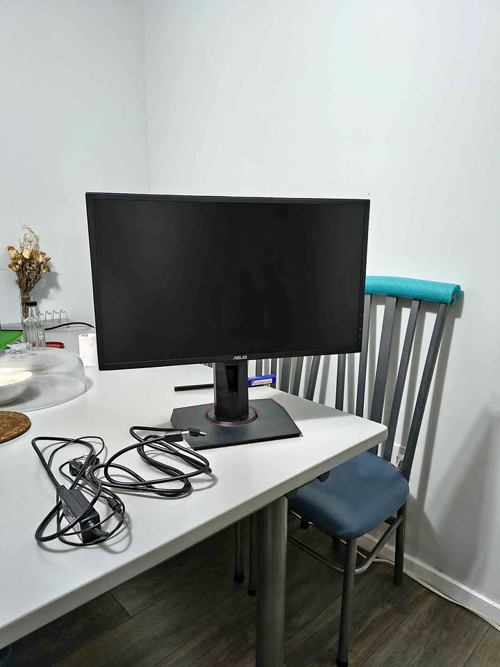 ASUS VG248QG 24” Gaming Monitor - 165Hz, 0.5ms, G-SYNC
