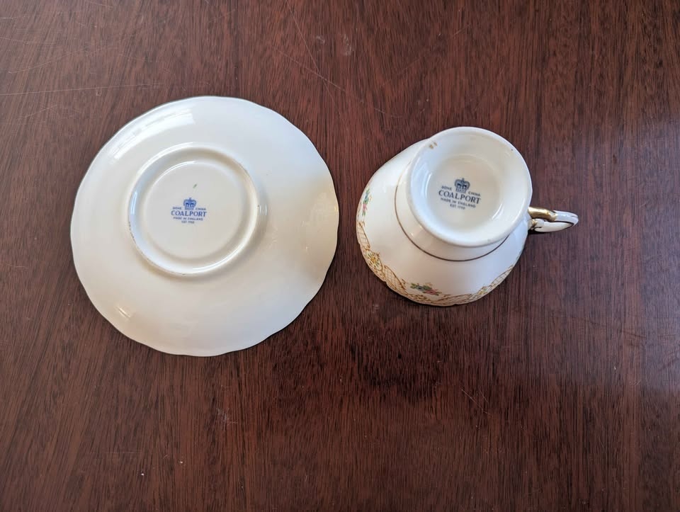 Vintage Coalport Teacup & Saucer Set - photo 3