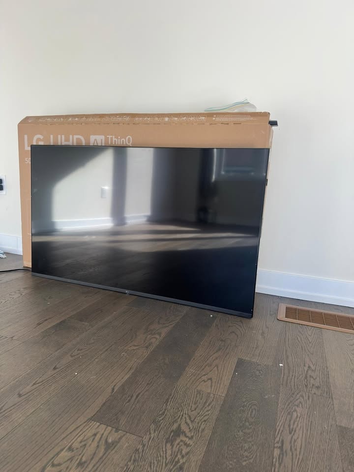 LG UHD ThinQ TV (Open Box) 50 inches - photo 4