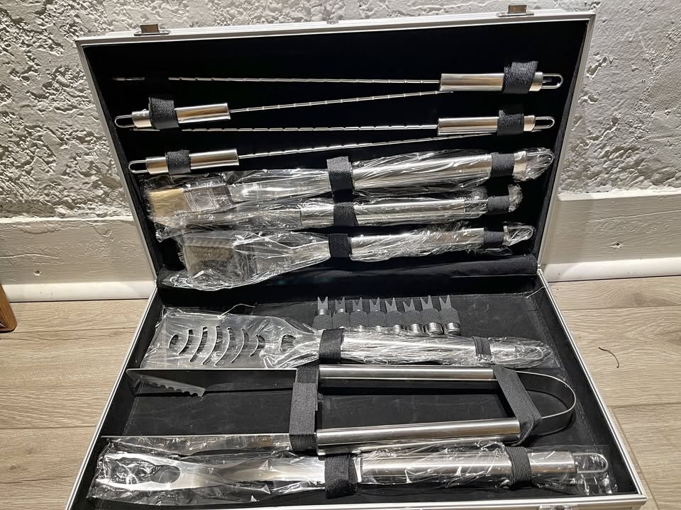 Master Grill Kit - never used.