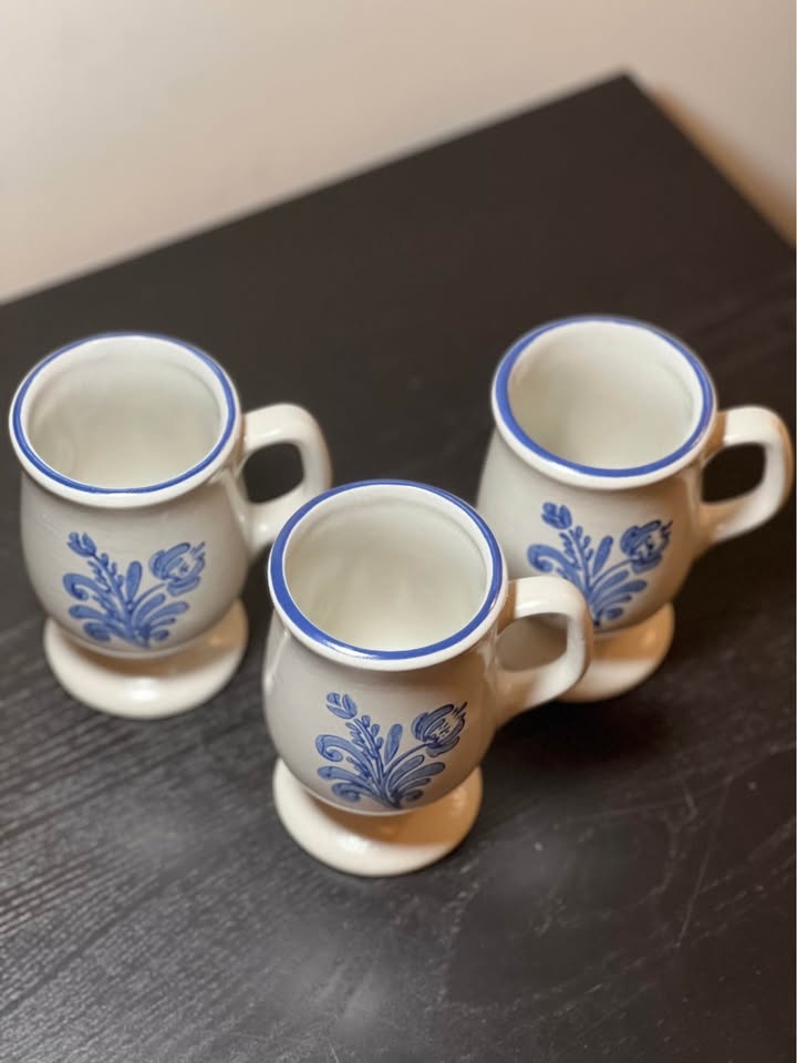 Pfaltzgraff Yorktowne Pedestal Coffee Mugs (Set of 3) - photo 3