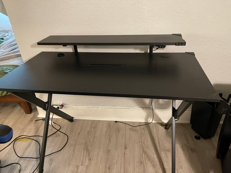 Gaming Desk and Premium Gaming Chair Set - photo 2