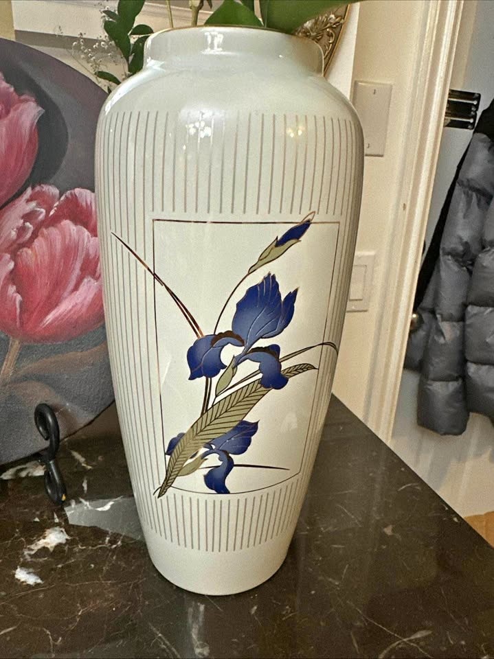 Otagiri Japan Porcelain Vase – 27 cm Tall