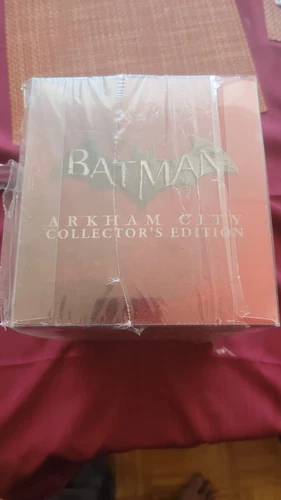 Batman: Arkham City Collector's Edition (PS3) - photo 2