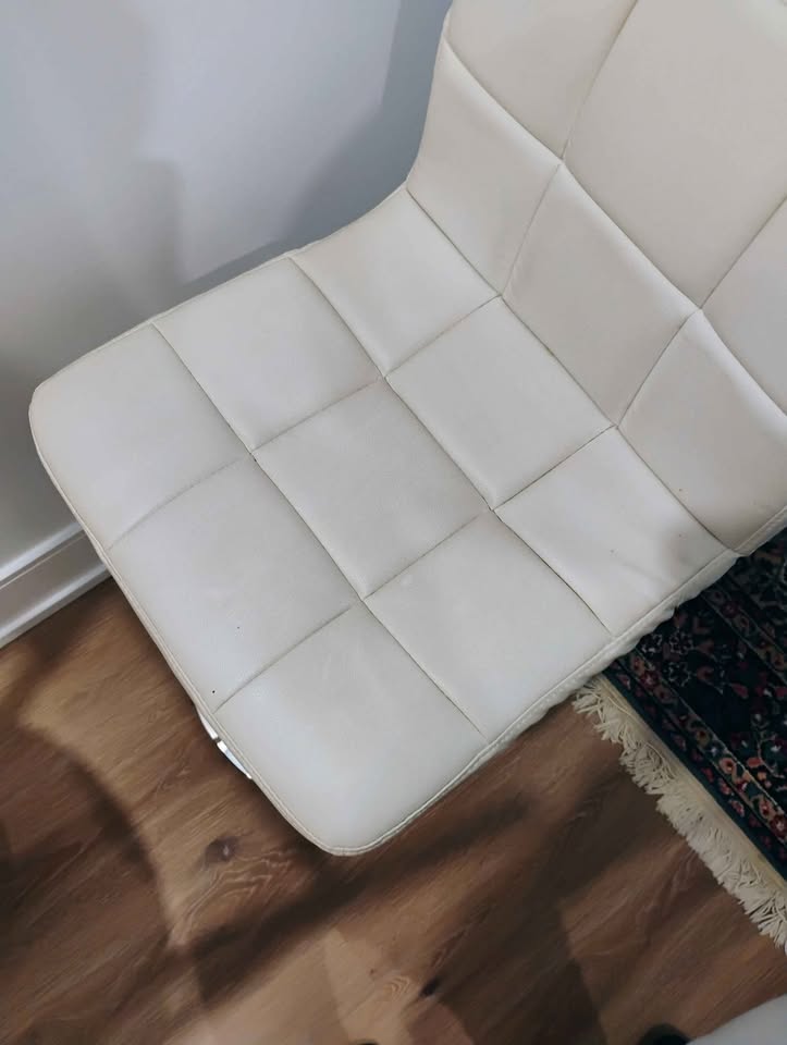 White Bar Stools - photo 4