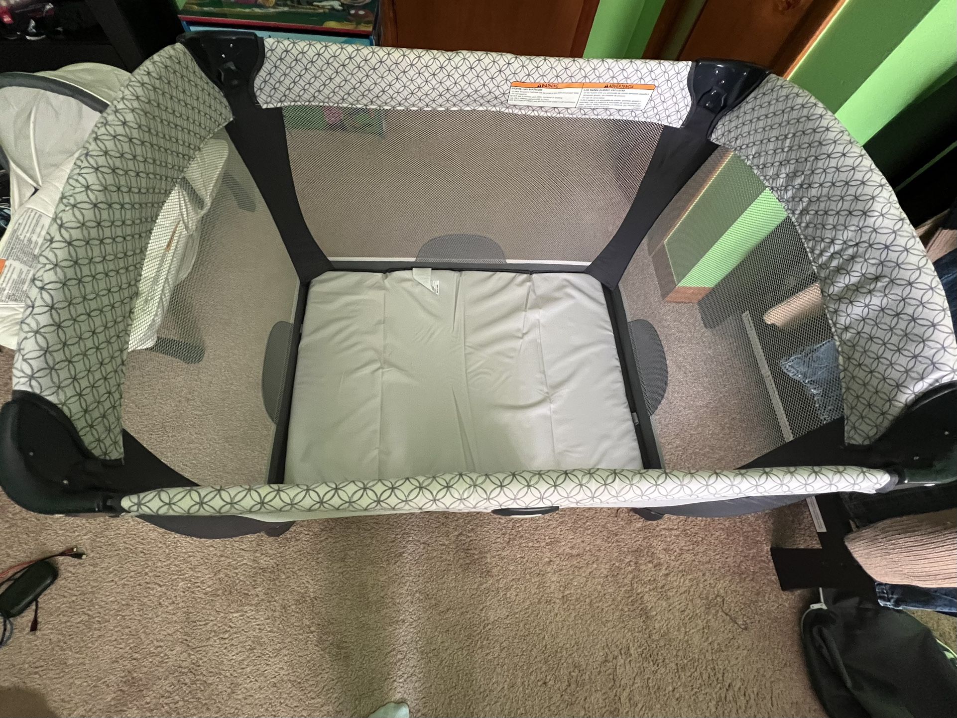 Graco Pack'n Play with Portable Bouncer and Changer - photo 2