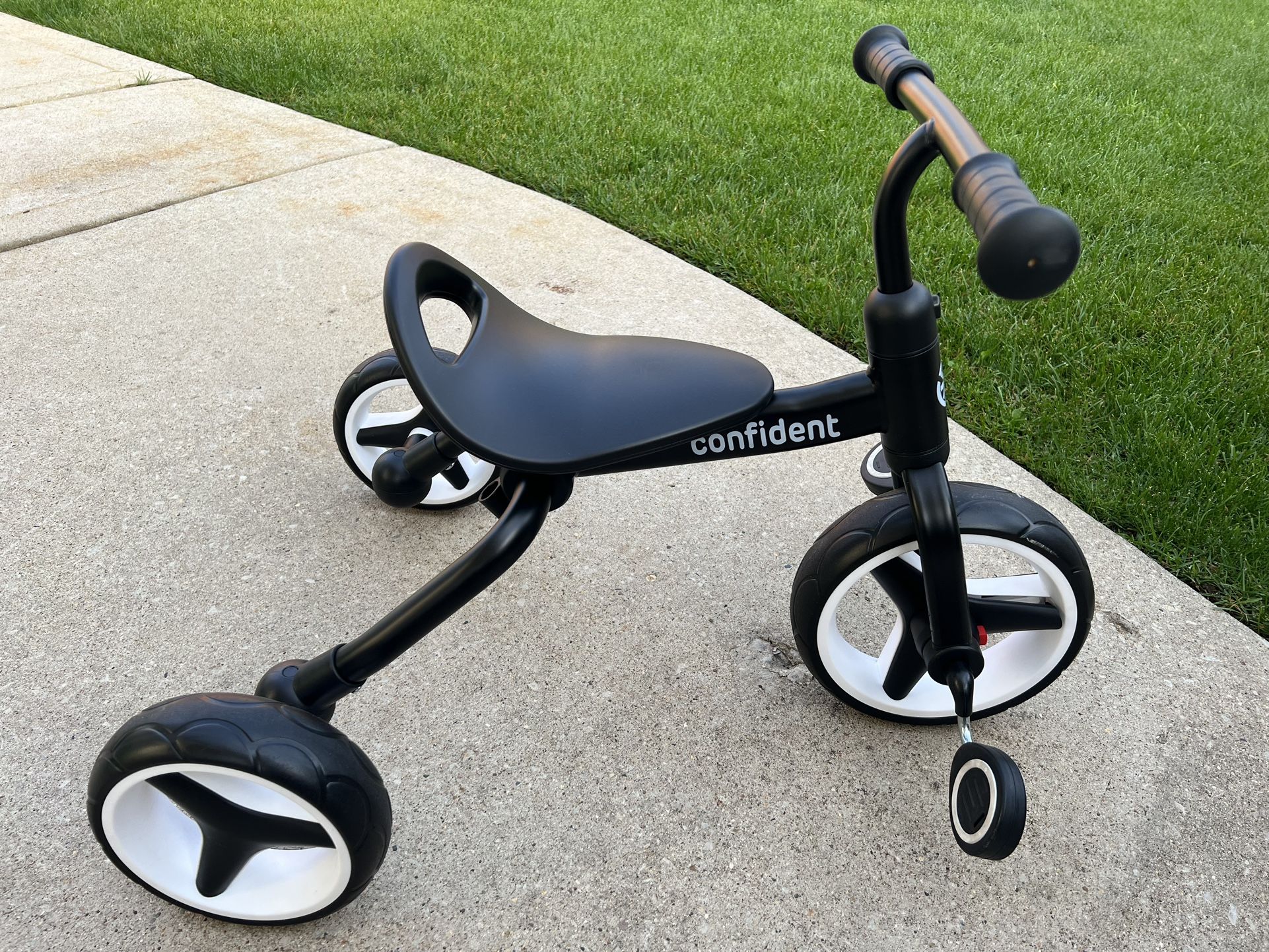 Tricycle Age 2-5 - photo 3