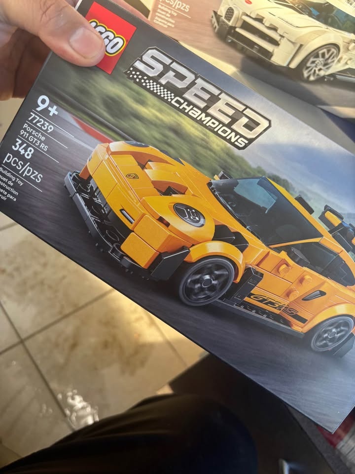 LEGO Speed Champions Bundle – Bugatti & Porsche (Sets 77240 & 77 - photo 4
