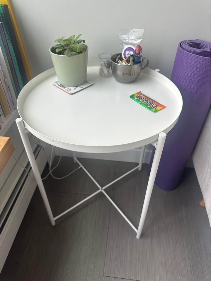 IKEA Table - photo 4