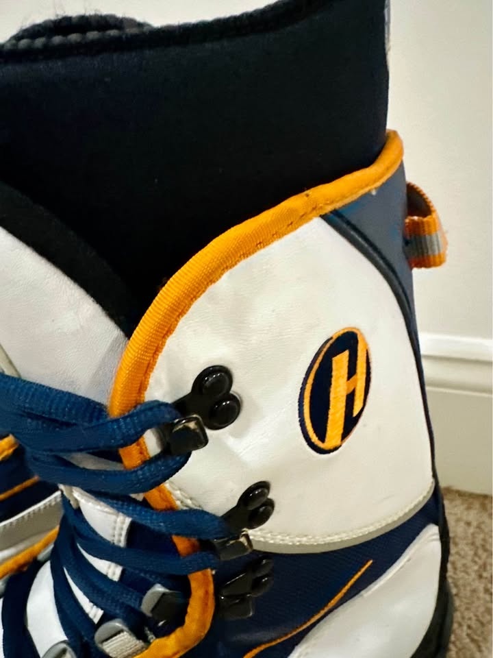 Snowboard Boots Size 10 - photo 4