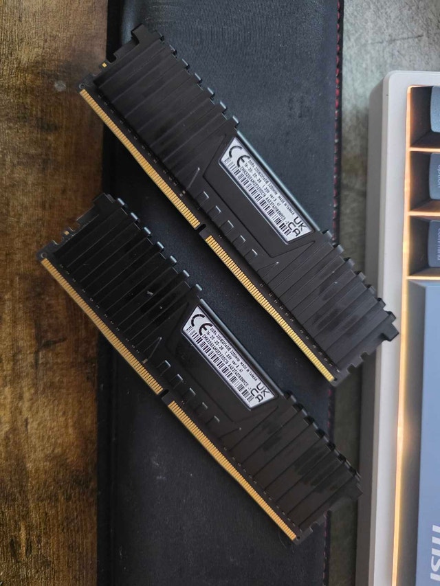 Corsair Vengeance LPX 32GB DDR4 3200MHz RAM Kit - photo 3