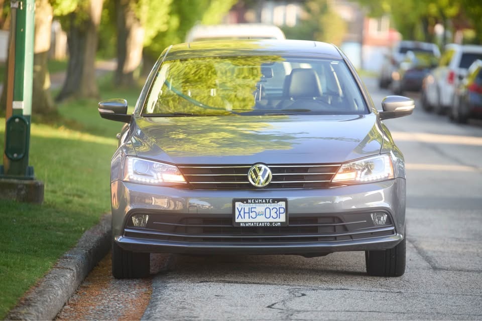2015 Volkswagen Jetta Highline - photo 2