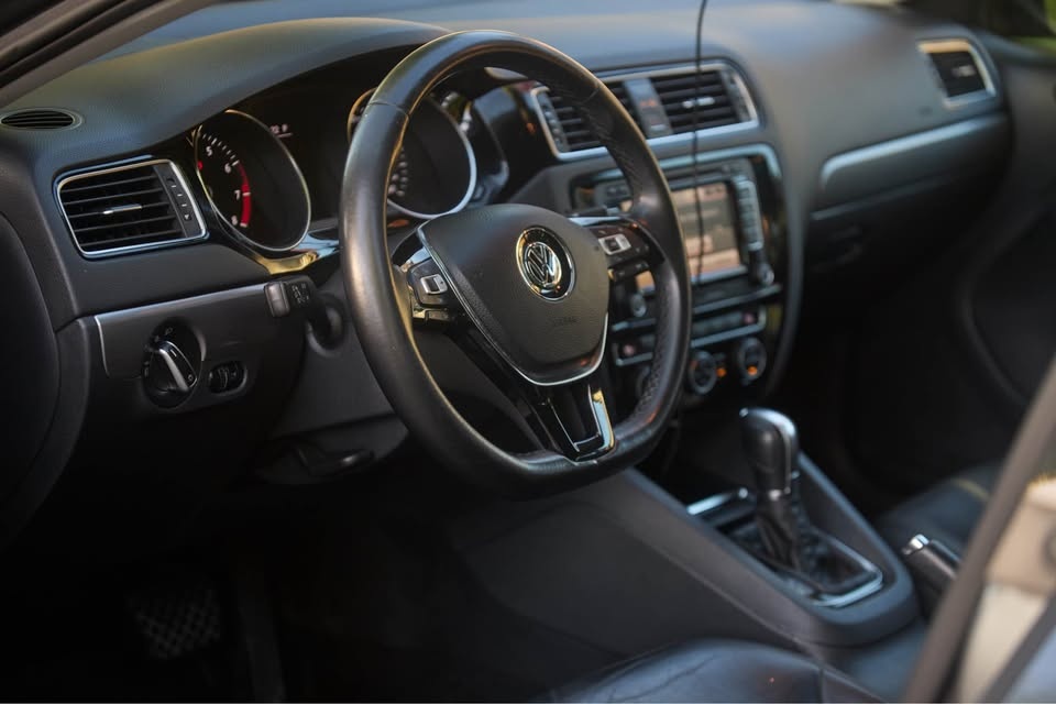 2015 Volkswagen Jetta Highline - photo 5