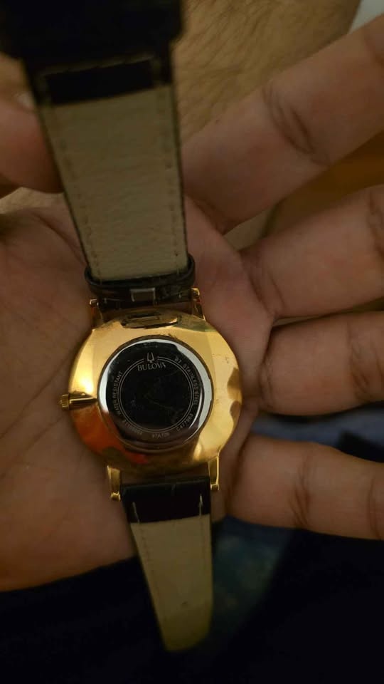 Bulova Men's Classic Gold Watch - photo 2