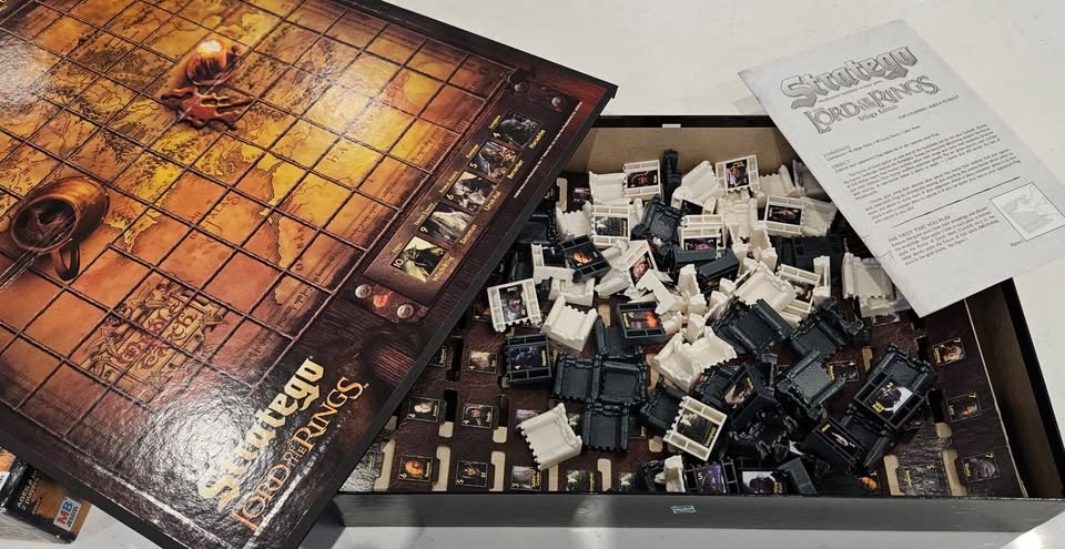 Stratego - Lord of the Rings Trilogy Edition - photo 2