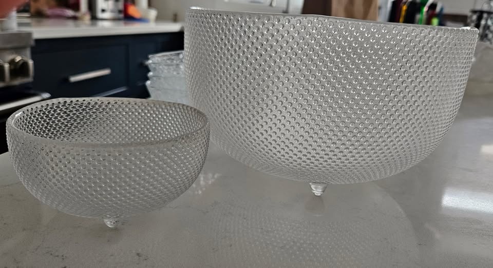 Large and Smaller Serving Bowls, and 4 Strawberry Side Dish Set - photo 2