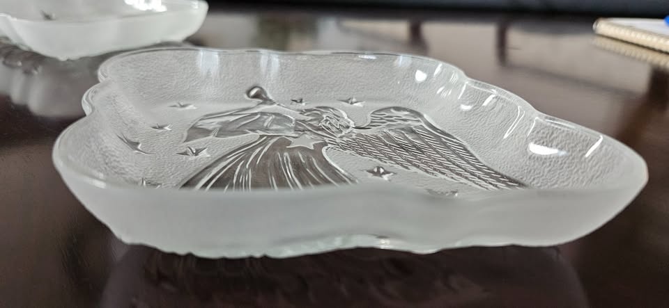 Mikasa Crystal Angel Dishes. Take both for $5 - photo 3