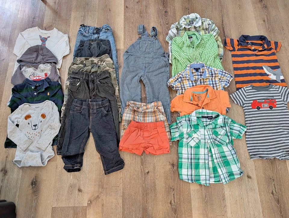 2T Boy Clothing Lot - 19 Pieces