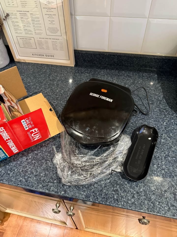 George Foreman GR10B 2-Serving Electric Grill - photo 2