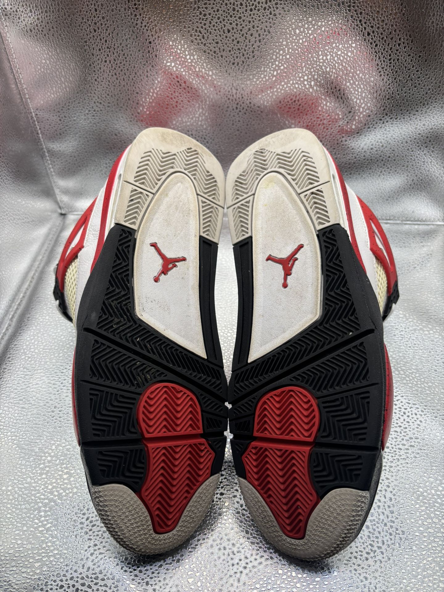 Air Jordan 4 Red Cement - photo 3