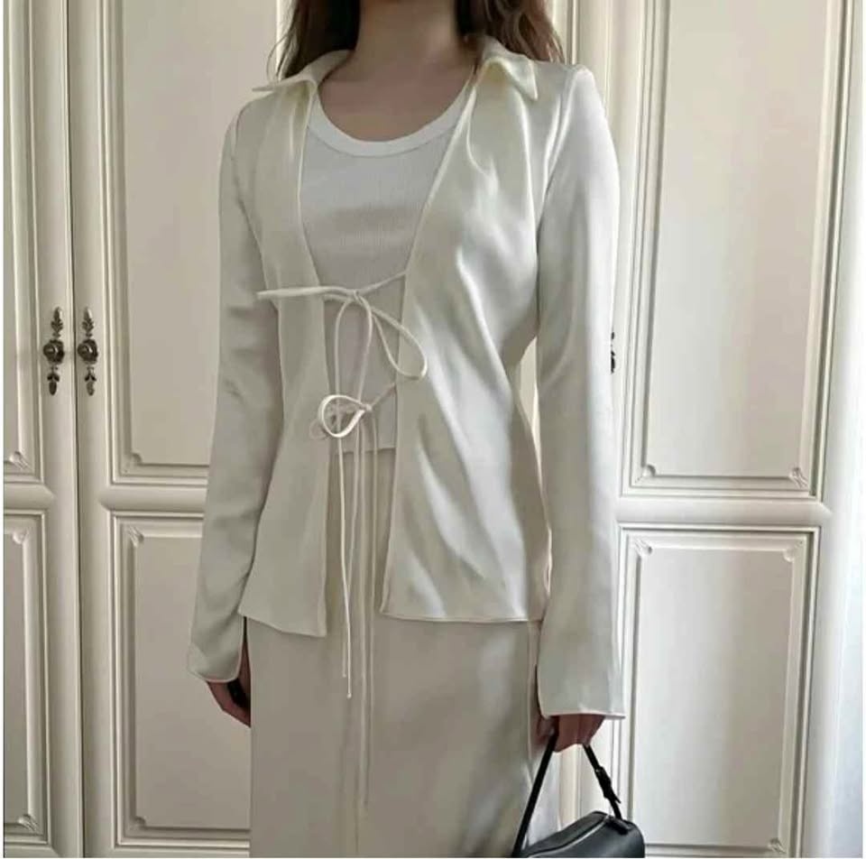 Zara Elegant Cream Tie-Front Blouse