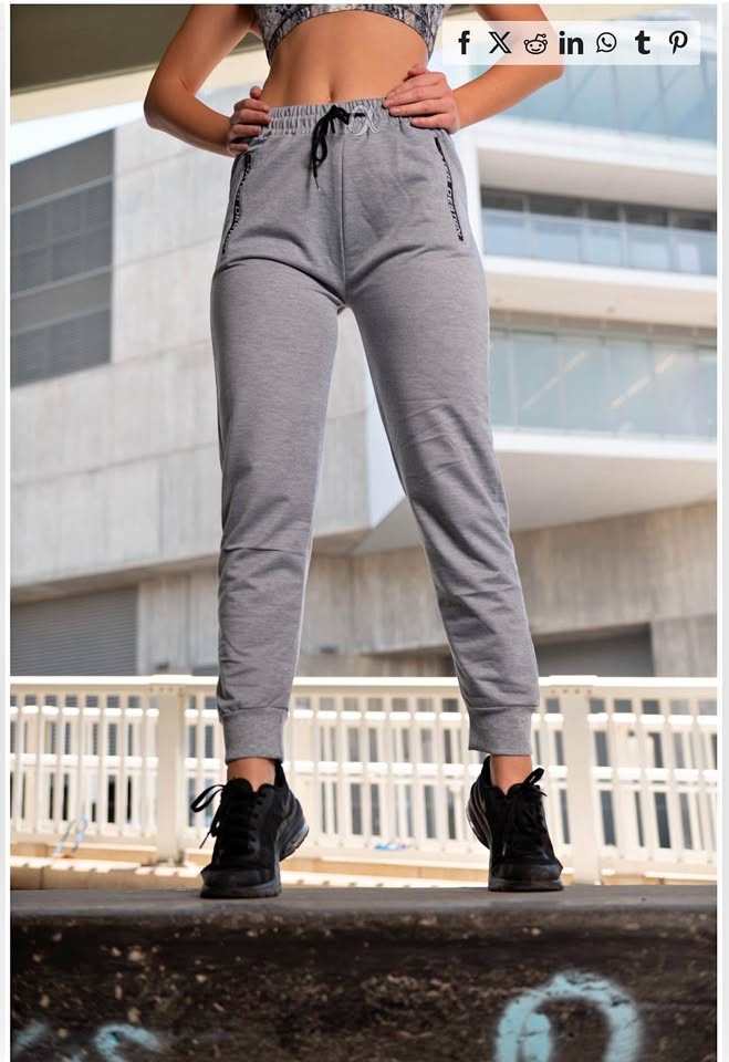 Comfy Forever Active Jogger - Size M