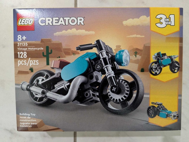 RETIRED LEGO CREATOR Vintage Motorcycle 31135