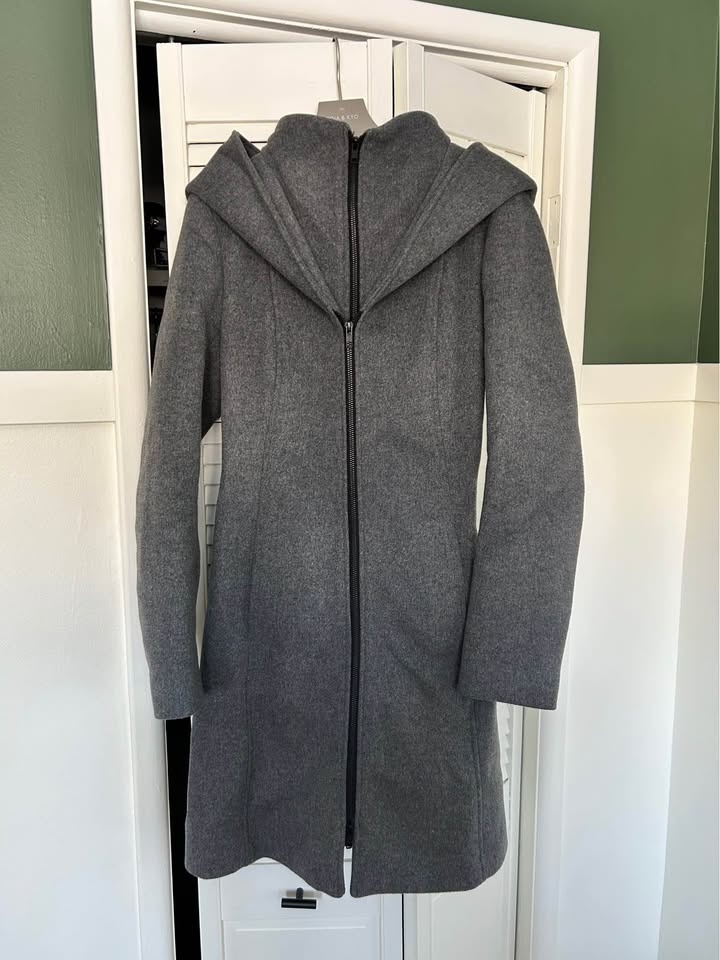 Soia & Kyo Wool Coat - Size Medium - photo 2