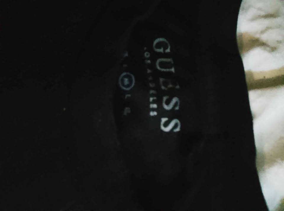 Black  Guess T shirt "🏆" - photo 2