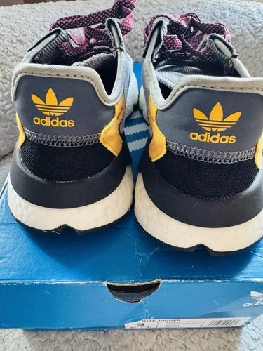 Adidas Nite Jogger Youth Kids Size 5 Sneakers Gray Red - photo 2