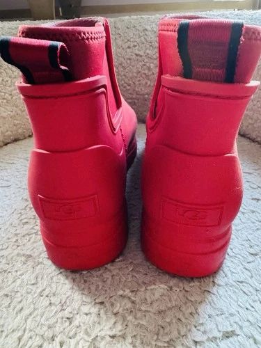 UGG Droplet Rainboots - Size 11 - Red - photo 2