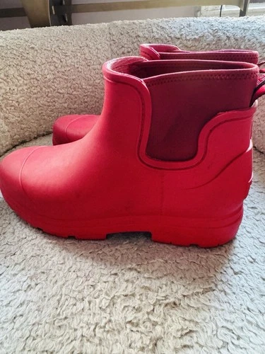 UGG Droplet Rainboots - Size 11 - Red - photo 3