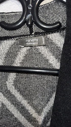 Geometric Black And White Women’s Sweater - photo 2