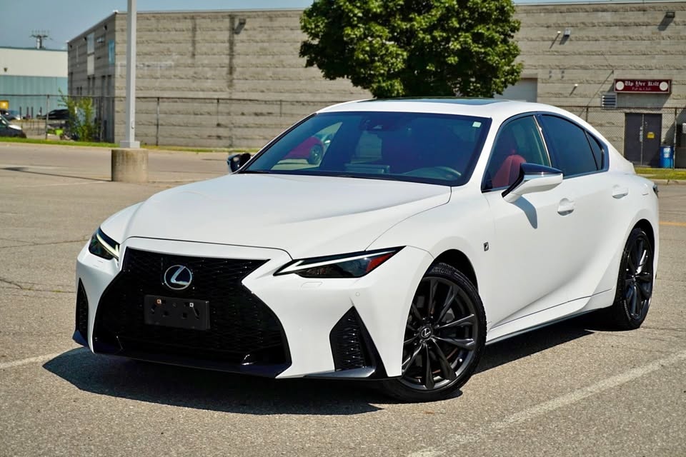 2023 Lexus IS 300