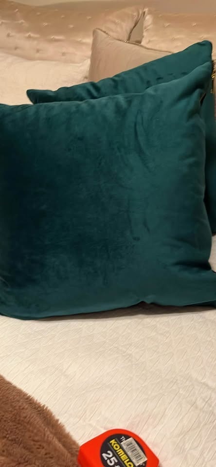 Velvet green decoration pillows - photo 2