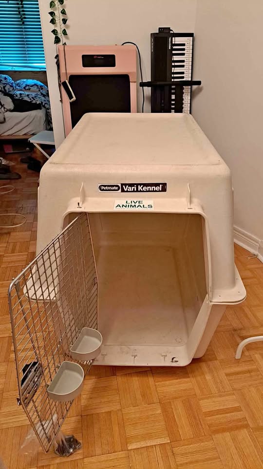 XL/XXL airline approved pet dog kennel