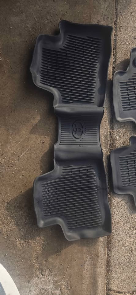 RAV4 Floor & Cargo Mats (2019-2025 Gas)🏆 - photo 2