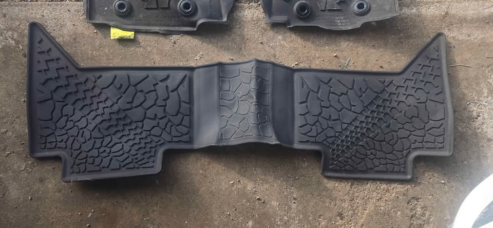 2020-2022 Toyota Tacoma Floor Liners🏆 - photo 3