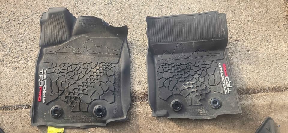 2020-2022 Toyota Tacoma Floor Liners🏆 - photo 4