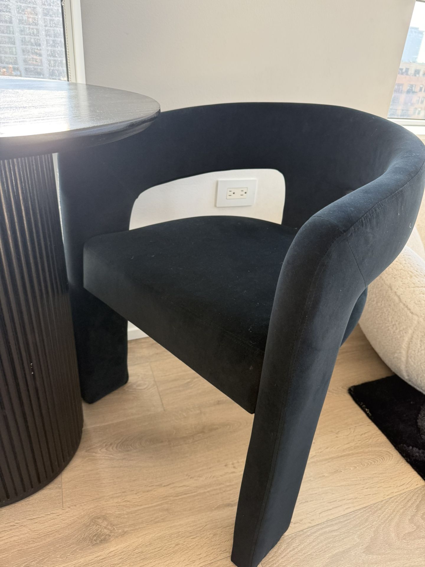 Modern Small Table and Chairs - photo 2