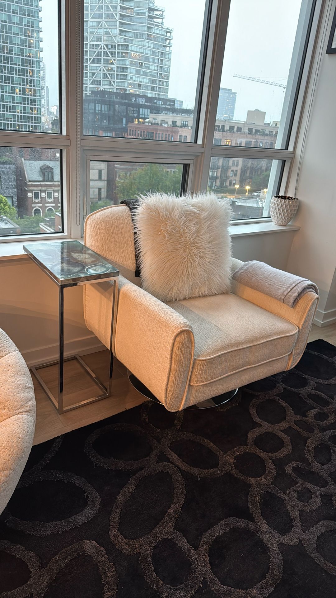 Modern White Accent Chair - photo 2