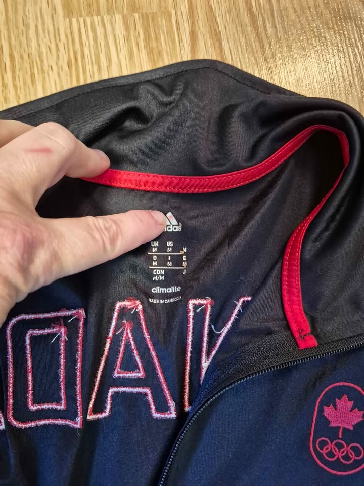 🏆Mens Adidas Canada Olympic Warm Up Jacket - Size M - Like New - photo 3