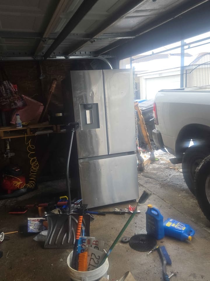 22 cu. ft. Smart 3-Door French Door Refrigerator 🏆 - photo 2