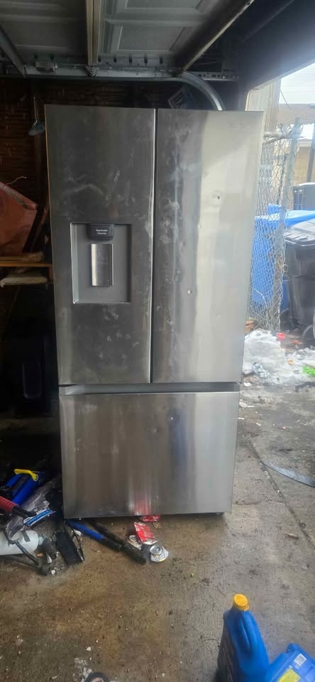22 cu. ft. Smart 3-Door French Door Refrigerator 🏆 - photo 4