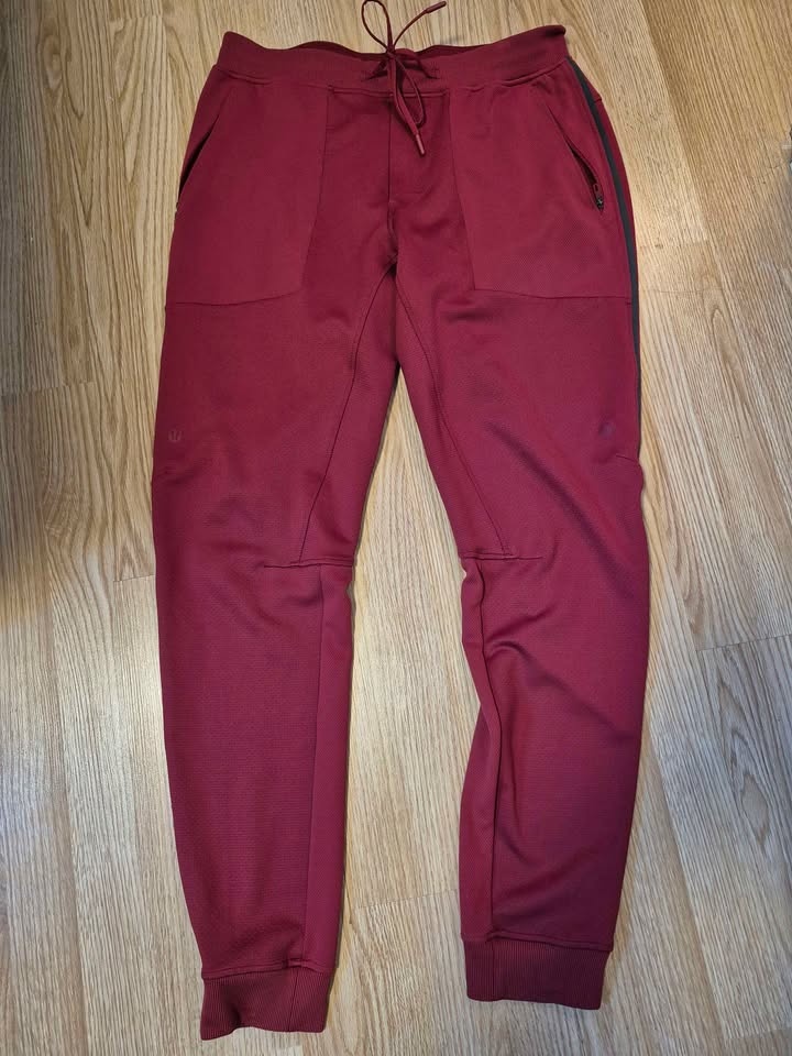 🏆LULULEMON MENS OLYMPIC CANADA WARM UP JOGGERS..SIZE L..LIKE NEW - photo 2