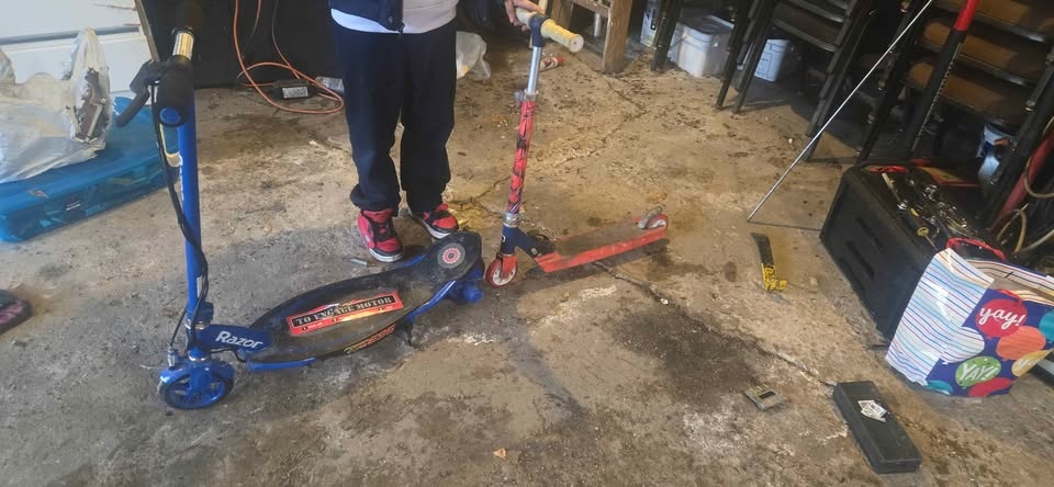 Blue Razor Power Core E95 Electric Scooter - BOGO..🏆 - photo 2