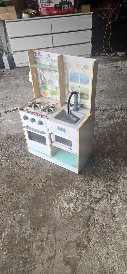 KidKraft Let's Cook Wooden Play Kitchen🏆