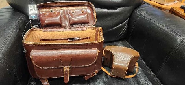 TOPCON UNI 35mm SLR Camera with Lens & Case