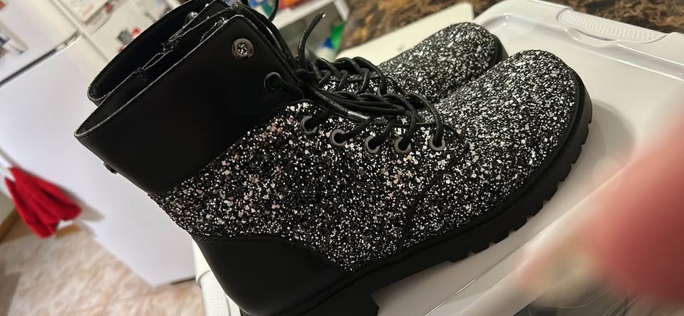 Michael Kors Glitter Boots Size 9 - photo 4