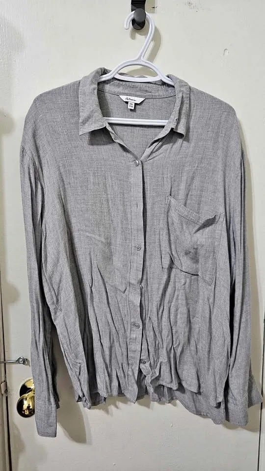Reitmans Gray Long Sleeves thumbnail